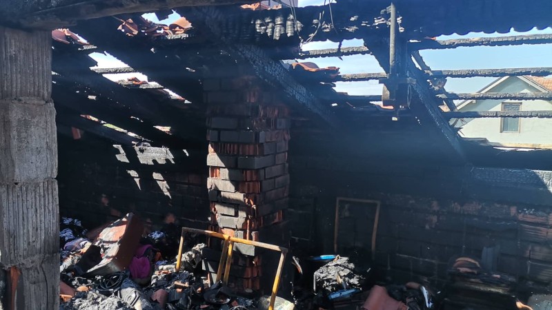Šestočlana porodica iz Požarevca ostala bez krova nad glavom